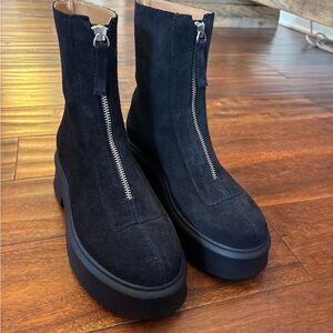 Steve Madden Navy Blue Suede Women's Boots